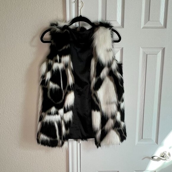 Women's Faux Fur Vest - Multicolored - Medium - Picture 3 of 3